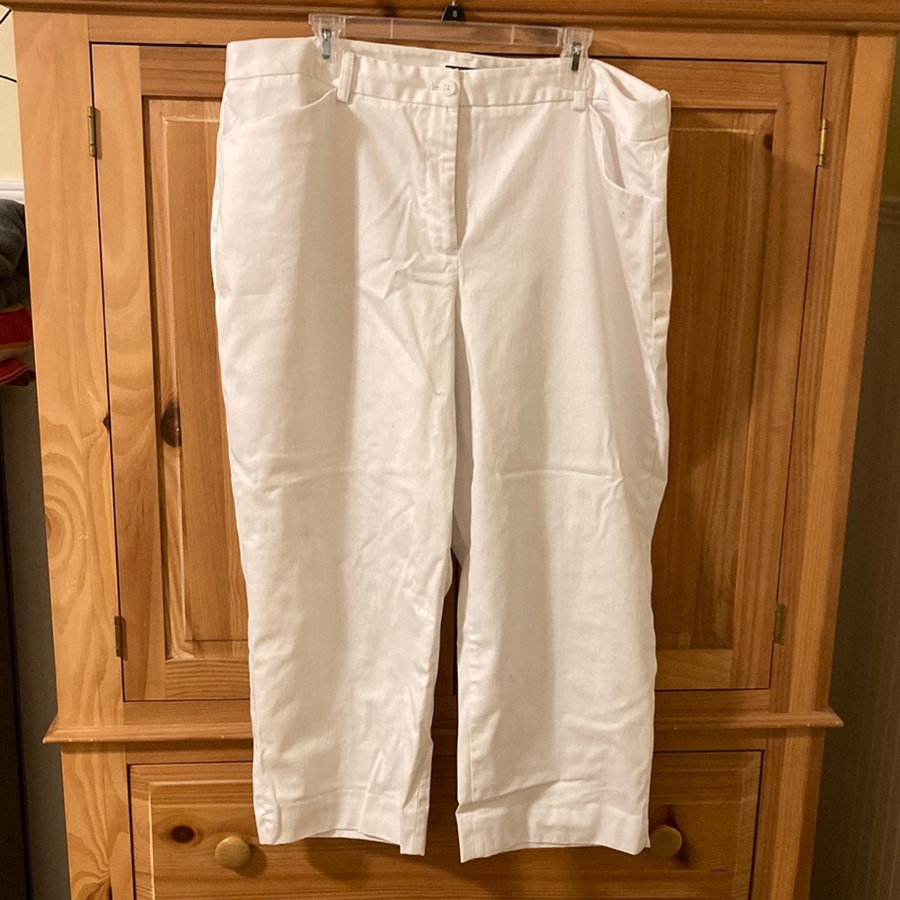 20W white Jones New York wide ankle pants new WO tags